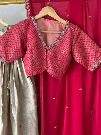 Banarasi Lehanga in Beige and Pink