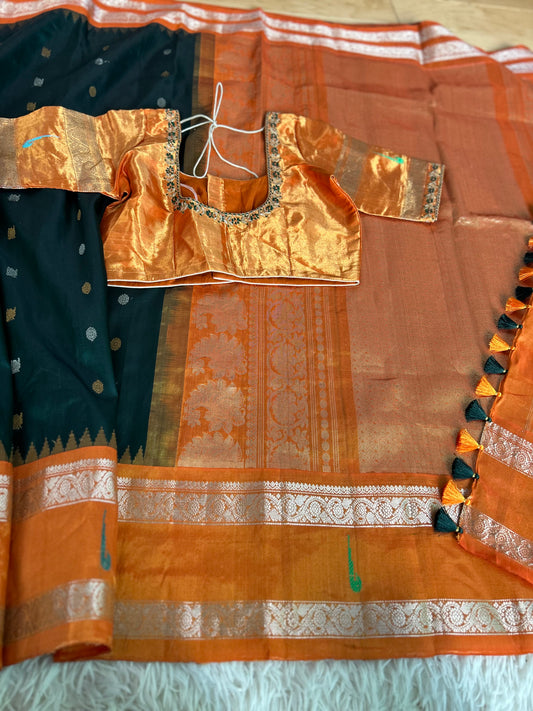 Pure Gadwal in Green with Tissue Muniya Border