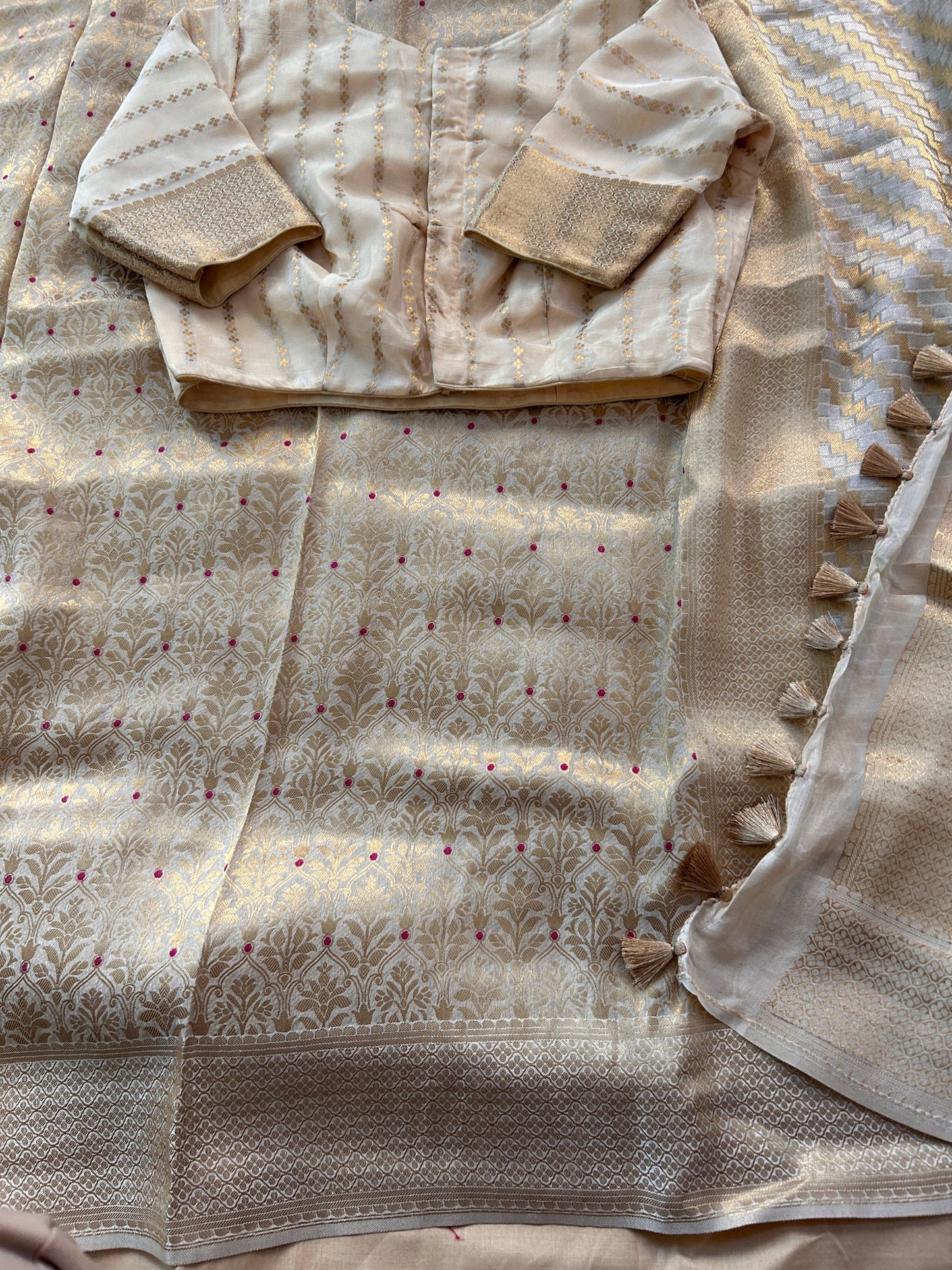 Pure Crepe Brocade Saree in Ivory