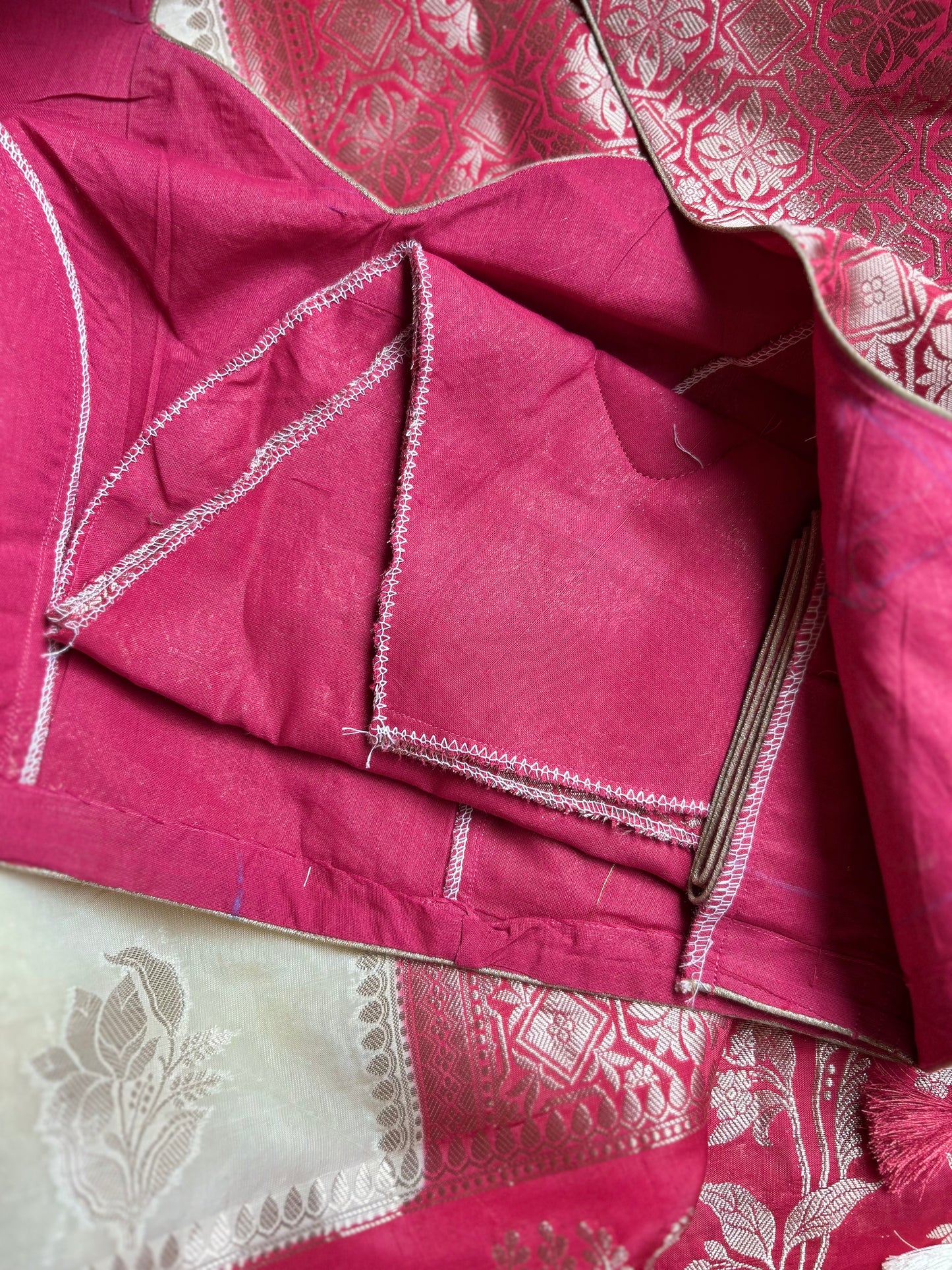 Organza Chiffon Saree in creme with Pink Border