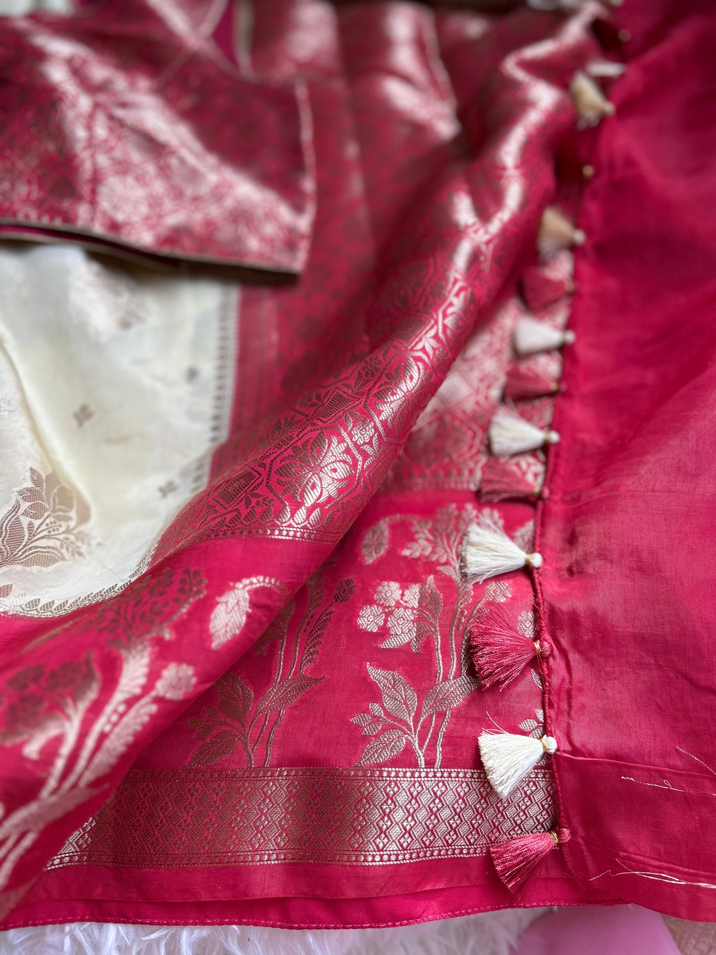 Organza Chiffon Saree in creme with Pink Border