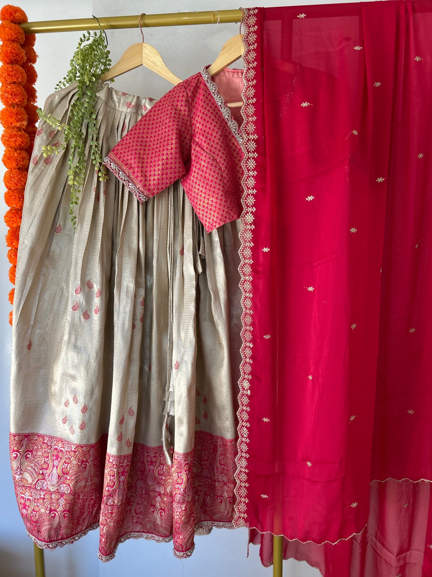 Banarasi Lehanga in Beige and Pink