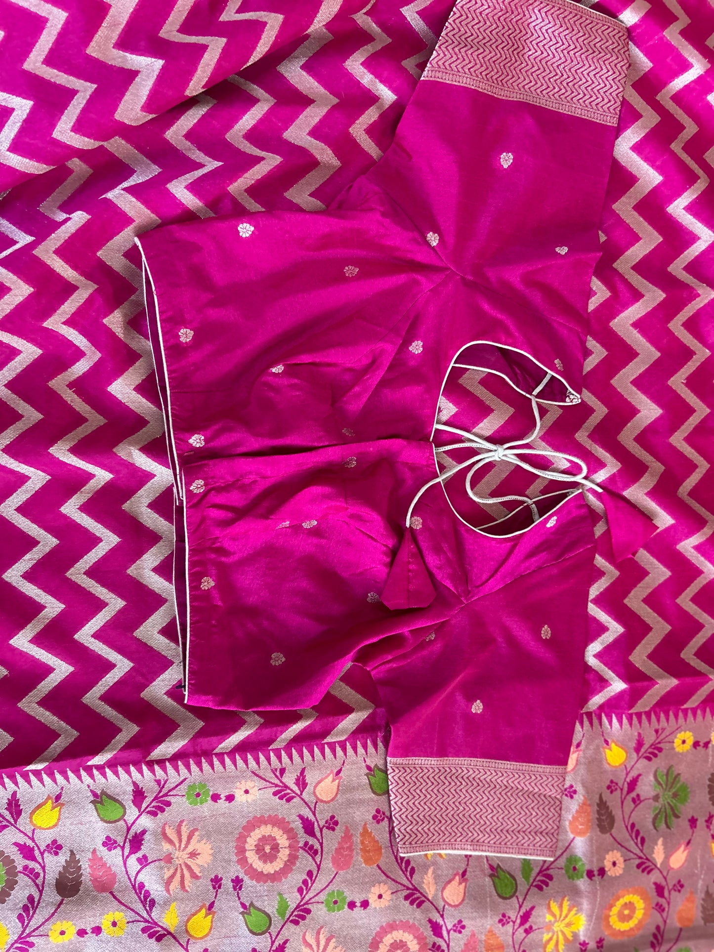 Tusser georgette in hot pink
