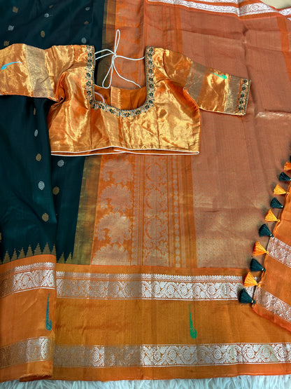 Pure Gadwal in Green with Tissue Muniya Border