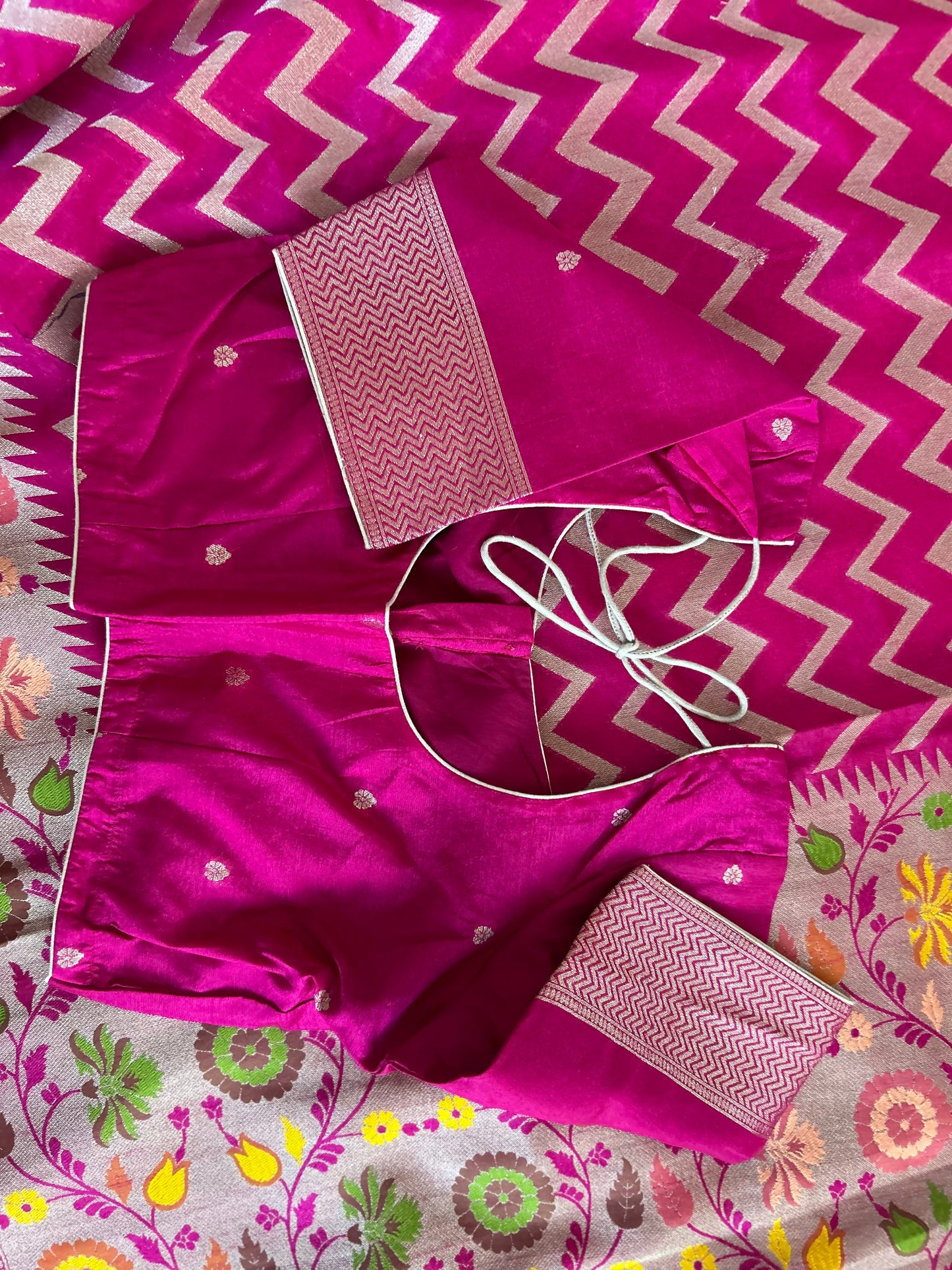 Tusser georgette in hot pink