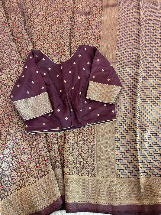 Pure Crepe Brocade Saree in Brown
