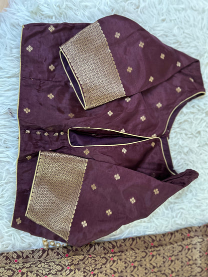 Pure Crepe Brocade Saree in Brown